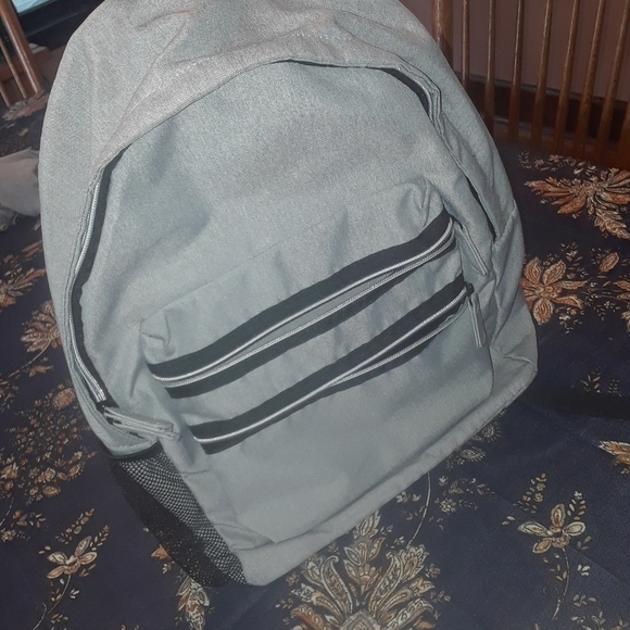 Grey zip-up backpack school bag - Picture 7 of 11
